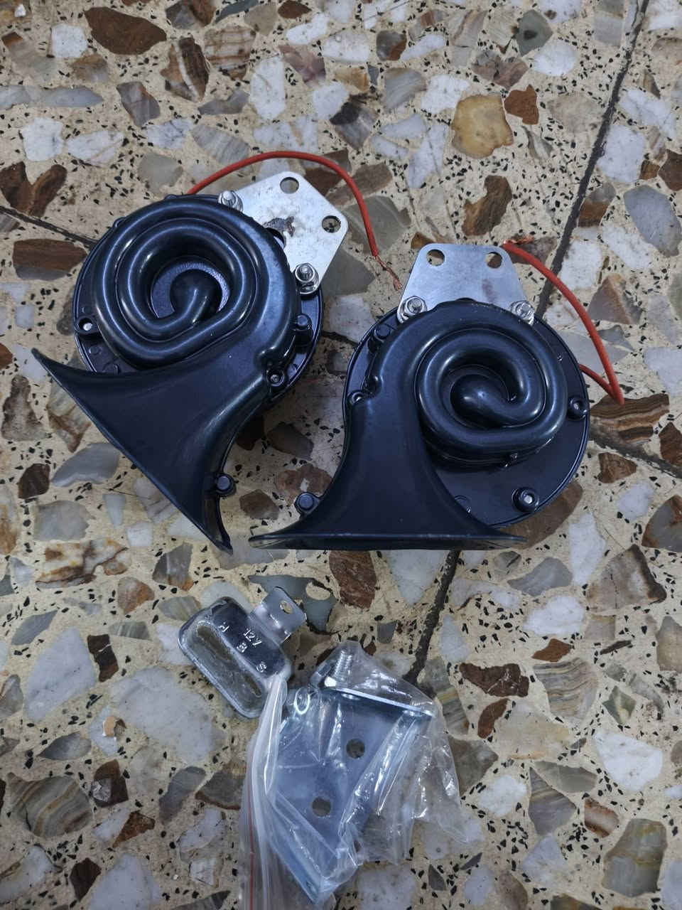 السلام عليكم هورن يوكن للبيع صيني محور اصلي
للستفسار ***********
