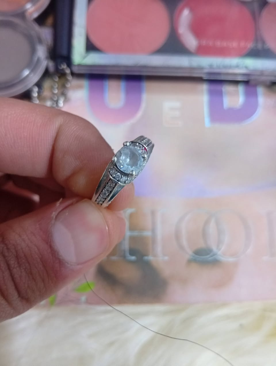 محبس نسائي  فضه عقيق. سعر خاص وشذره اي محبس يصير عليه عقيق يماني .رقم هاتف ***********
