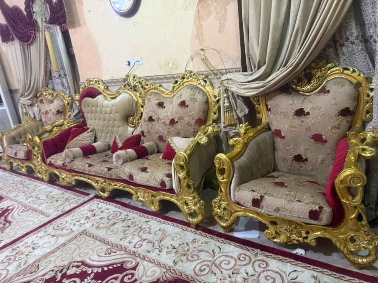 طخم قنفات نوع فاخر وفخم اصلي درجه اولى ملكي خشب زان مصري مع طبلات سيت مع زوالي مع بردات سيت كامل

سعره ب مليون


**إذا كنت صاحب هذا الإعلان وتريد حذفه لأي سبب، رجاءا أرسل رسالة إلى الدعم الفني**