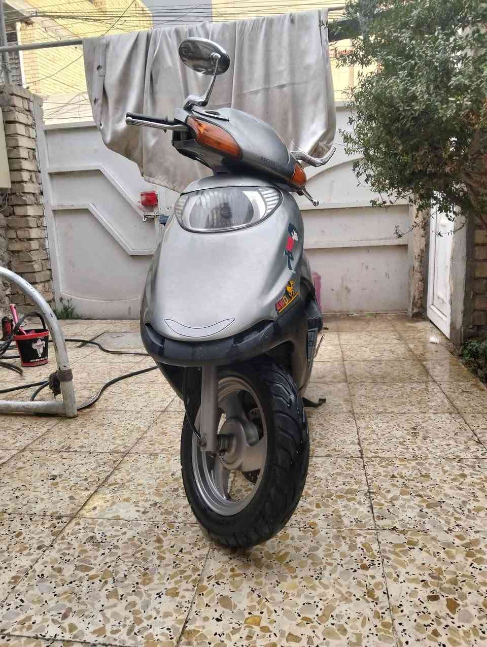 السلام عليكم شباب 
سبيسي ياباني مكينه ممفتوحه 
لاتبخير ولا تنقيص مكينتهه مكفوله ناعمه فول 
تخم تاير جديد 
ابريك امامي خلفي كهربائات كلهن شغالات 
كيج سرعه كيج بانزين اشاير ماصده كله شغال 
كابريتر بلادي اخوان الدراجه ممتعوبه 
تجي وتشوفهه شرط احلى من الصور 

كفرات بلادي 
العنوان بغداد البياع 

السعر #550وبيه_مجال_قليل_كلش

رقم الهاتف ***********

متواجد عل نت 

شراي احطك على راسي مو شراي لتعبني رحمه على والديك
