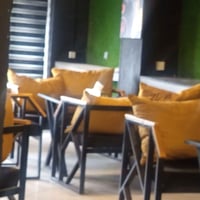 ٣ جلسات • ٤ مقاعد • كرادة بغداد