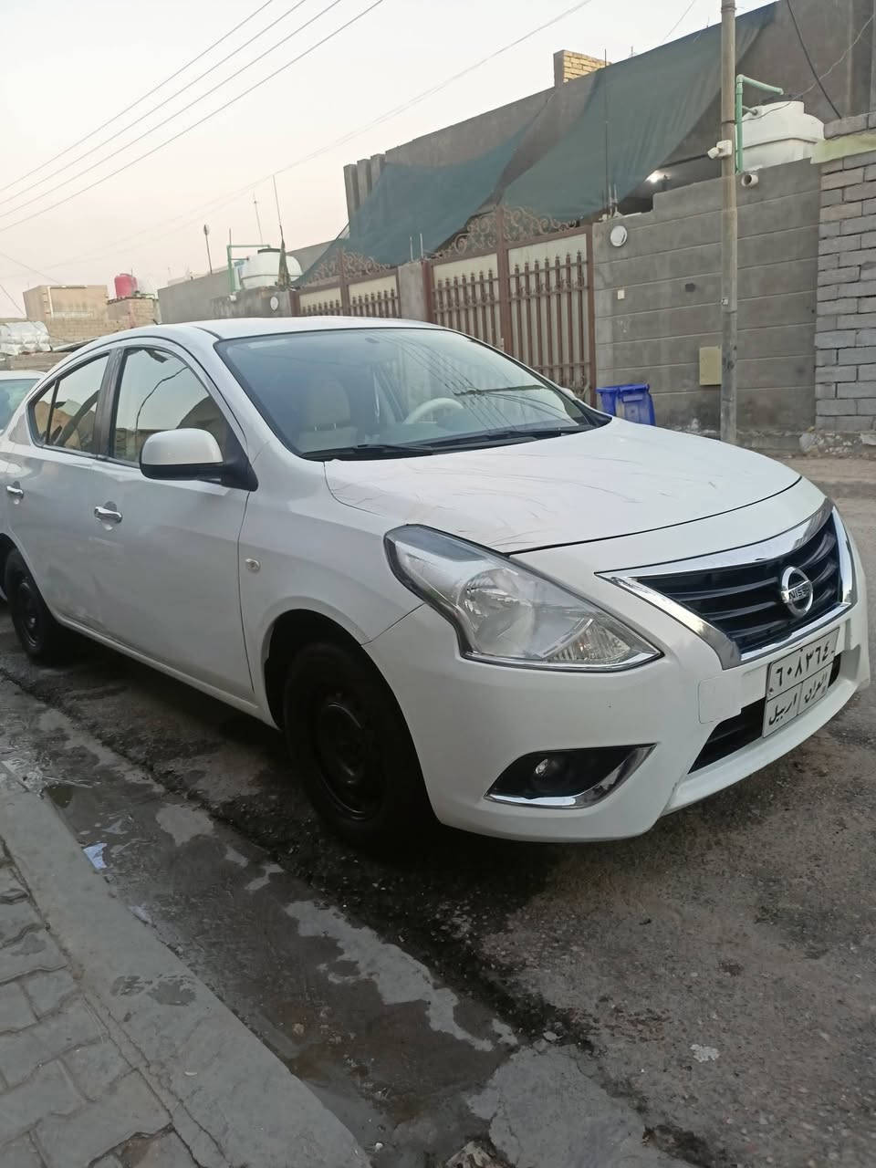 سلام عليكم نيسان صني هندي خليجي موديل 2020 رقم اربيل سنويه منتهيه صارله 4 اشهر سياره بيه باج وجاملغ تبديل بدون ضربه داخله اثر شخط وتبدلن كير مكينه كفاله حداديه جديده تخم تاير جديد ماشيه 170 تبريد ثلج سياره جديده وجاهزه سعر، 89 وبيه مجال مكان البصره لاستفسار ***********
