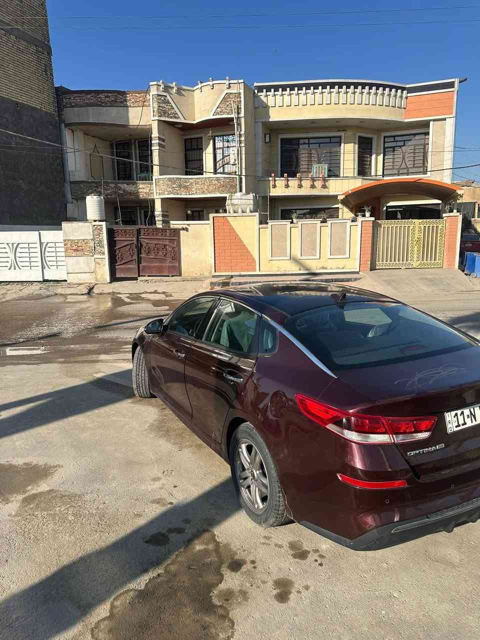 السلام عليكم للبيع فقط اعتذر عن مراوس
اوبتما مديل ٢٠٢٠ وارد امريكي حادثه تخريب  

مواصفات :

مكينه gdi. كفاله برغي ما مفتوح بيه على وضع الشركه 

كير AT المرغوب 

حساسات خلفيه 

كامره دواره 

نقطه عمياء 

رادار 

تحديد مسار 

كروس سرعه 

تحكم جهتين 

شاشه كبيره كار بلي 

ثلاث مودات قياده (ايكو / سبورت / عادي )

منضومه زنون عالي وبعد بيه هواي سوالف ما ذكرته 

عليه ادامه كامله من بلكات ونوزلات وغرفه احتراق وفيت بام يم اويل لاين 

وتخم تاير جديد ويل كب تخم بردات تفصال 

السياره خير من الله برغي نقص ما بيه 

رقم بغداد  مشروع وطني بسمي شخصياً  

ماشيه ٧٩ الف ميل وقابل للزياده 

مكاني بغداد الغزاليه 

رقم :  ***********
