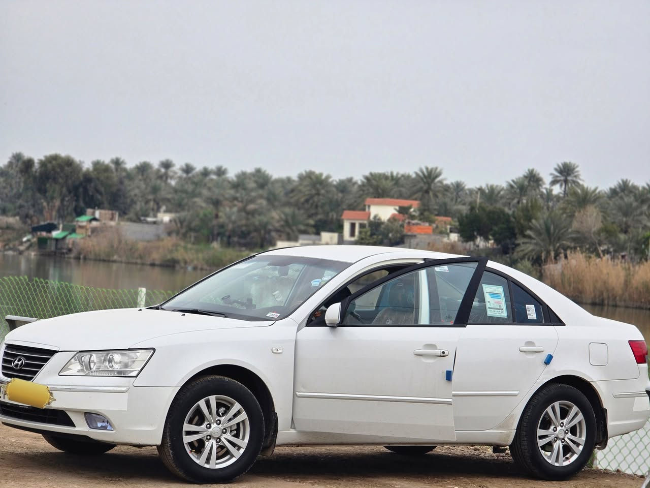 السلام عليكم
الي مو شراي وميعرف بأسعار السوناتا لايعلق ويكسر بيها  

سيارة مال جناي سيارة حلوة 

سوناتا #2009 خليجي محرك #2000 كير محرك تخم تاير سنوية لحد #2029 سيارة تحويل مباشر رقم #اربيل دولي سيارة مرتبة ميحتاجلها اي شي
ماشية #104 ألف كم 
السعر 127$
أذا شراي بيها مجال بسيط 
وأي ملاحضة عندك اتصل 
***********
#سونار موجود مرفق بالصور
