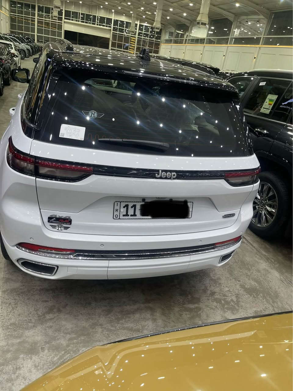 السلام عليكم 
جيب أوفر لاند 2024  خليجي مكفوله من ضربه وصبغ 
ضمان لمدة ثلاث سنوات أو 60,000 كم
حجم المحرك V6 3.6L 
مااشيه 5000اخت زيرو
رقم بغداد  بسمي
داتا شوو
مفتاح التشغيل بصمة 
تشغيل عن بعد 
بانوراما
فتح الصندوق كهرباء 
 دفع رباعي 4WD
اريل نفكيتر 
رادار 
مانع تصادم
 تحديد المسار
نظام الرؤية الليلية
مستشعر نوم السائق مع نظام توقف آلي
أوتو بريك
حساسات أمامية
حساسات خلفية 
لايت زينون + LED 
كشافات 
بك لايت LED 
/ جكات 
ويل كب 20
4 دسك
حساسات ضغط الاطارات 
اشارة في المرايا الجانبية 
المرايا قابلة للطي كهرباء 
النقطة العمياء
كير ماوس 
هاند بريك كهرباء 
دشبول شاشة ديجيتال 
شاشة Apple Car play 
كاميرا دوارة 
4 كاميرات
ناره الداخلية LED 
مقود جلد حياكة  
شفتات مقود 
مثبت السرعة Cruise 
المودات والاوامر الصوتية 
شاحن هاتف Wireless 
مخرج منفذ الطاقة 
فحص نظام السيارة 
تتسع المقصورة ل 5 ركاب
المقاعد جلد 
المقاعد الامامية كهرباء 
تدفئة وتبريد المقاعد الأمامية  
ذاكرة وضعيات الجلوس للمقاعد الأمامية
مساج الكراسي الامامية
مثبت مقعد الأطفال ISOFIX 
تبريد شاشة مناخين منفصلين 
قطعتين تبريد 
نظام مانع الانزلاق  
حاملات الأكواب 
تطعيم الدواخل ألمنيوم 
وبعد بيها مواصفات  
العنوان/  بغداد 
☎️*********** بغداد, العراق
