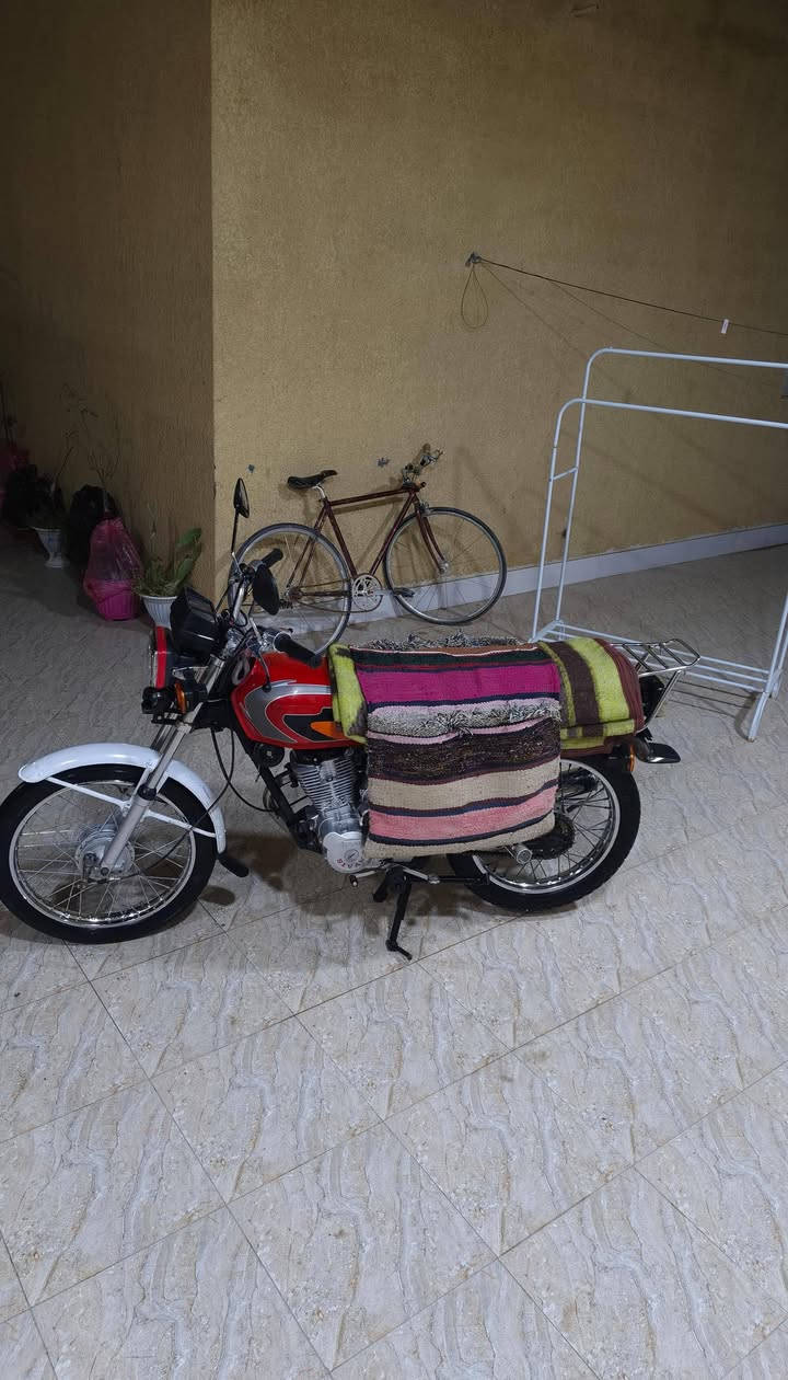 دراجه للبيع شاصي موديل ٢١ نامه شلامجه أوراق أصولي مكينه ٢٣ مكفوله كفاله عامه ***********
