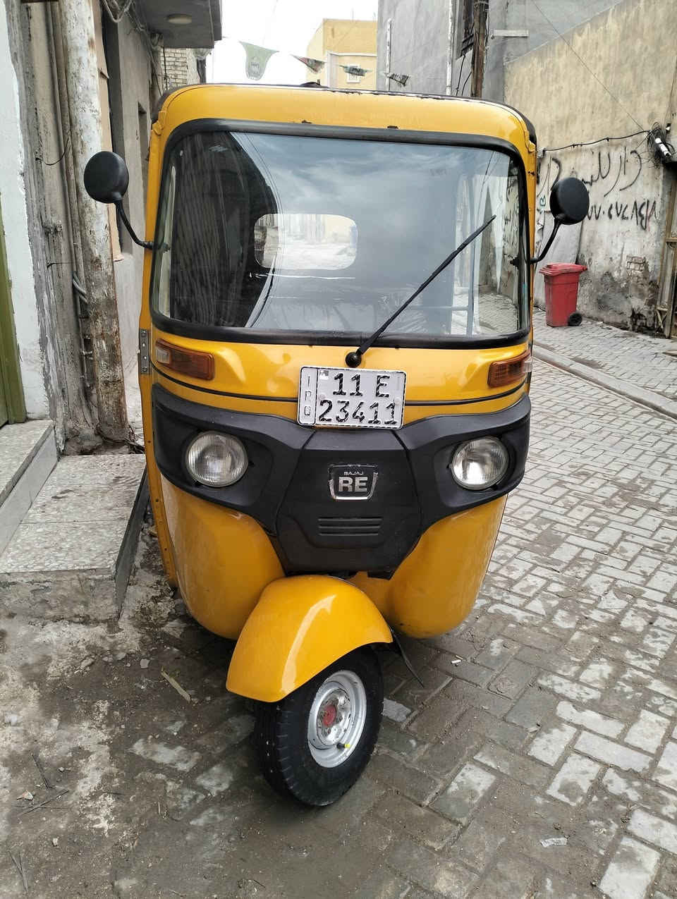 سلام عليكم من رخيصة مدير الكروب 20للبيع مكفوله من صبغ وضربه عده هاي الطخه الواضحه بل تكمه  السعر7100 المو شراي لا يخابر مكلف بل نشر ***********
