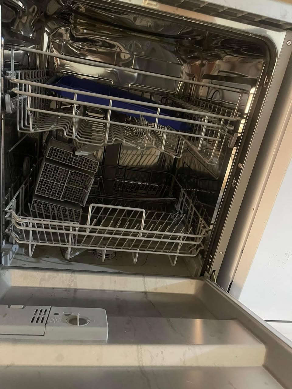 غسالات صحون باله العدد ٨ للبيع سعر القططه مكاني  بغداد رقم ***********
