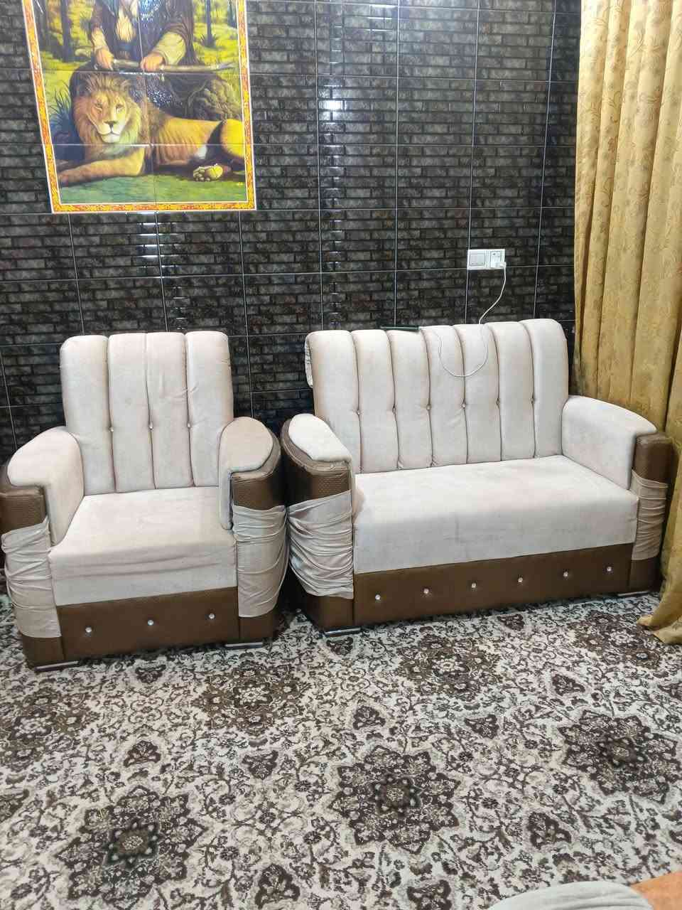 تخم تركي عشر مقاعد مستعمل نضيف السعر 300 ألف العنوان العزيزيه منطقة باب الحاره *********** يوجد واتساب وماسنجر وتوصيل بل الاجره
