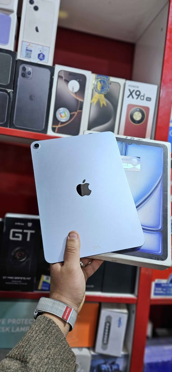 Ipad Air 7

احدث اصدار ايباد اير الجيل السابع 
معالج M3 اخر اصدار 

ذاكره 128g
بطارية 💯

عدد الشحنات 10مرات فقط 
اخو الجديد

نظافه 💯
مكفول حتى من الشخط 
ملحقات كامله 

لون مميز وجميل 

السعر 675الف 

متوفر بيع وشراء ومراوس 
بابل سوك الحله شارع المكتبات مكتب الماسه للموبايل 

متوفر توصيل محافظات

***********
*********** حلة, بابل
