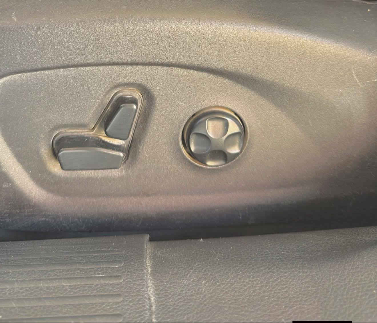 سي200
موديل 2015
مكاني نجف 
سعر 98
رقم هاتف ***********
حادثه بيبان ثنين بدون دواخل
