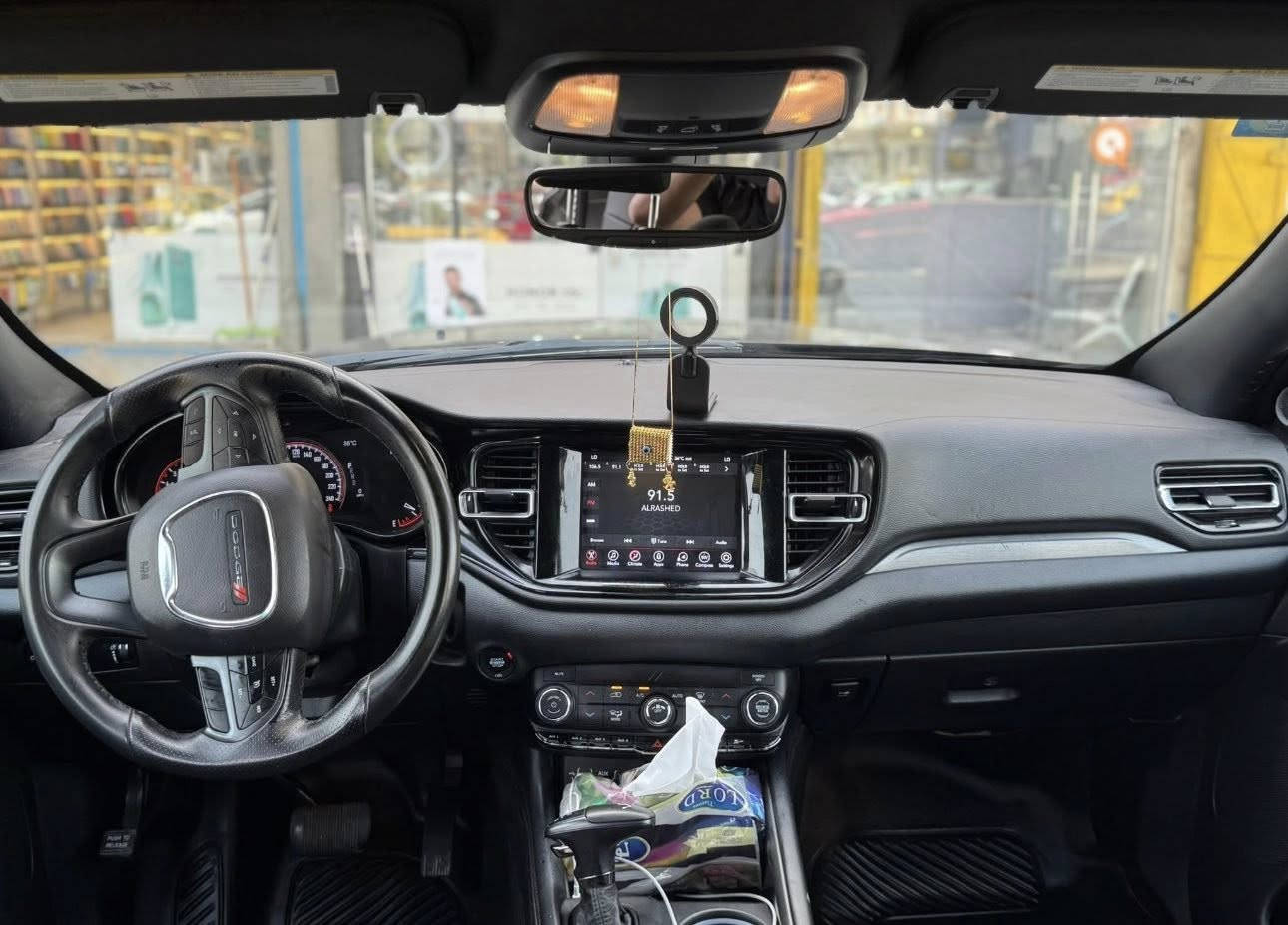 السلام عليكم دورنكو 2023 بوليسي محدث ارتي ماشيه
6000 جديده السياره وتعمير بلادي محرك 5700 حادثهه
موضح بالصور مرقم بغداد كامل
السعر 260 وبيهه مجال لرقم ***********
