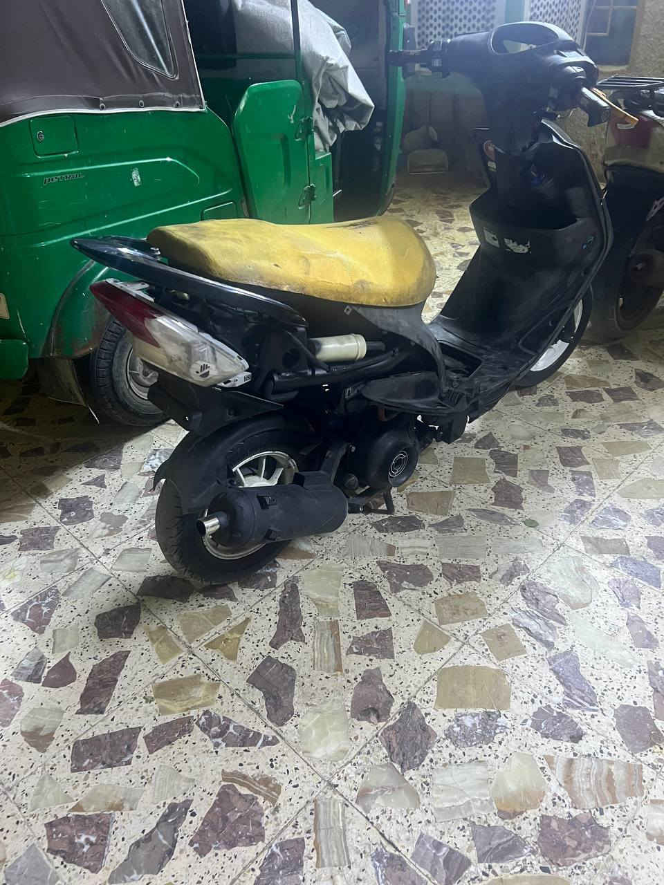 ماكس عدله للبيع
بيهة تزويد خفيف ملقط ووياله 
ويدات بريك ومقابض
عوزهة دوشمه وكابريتر تتبدل السعر ٣٥٠وبيهة مجال


**إذا كنت صاحب هذا الإعلان وتريد حذفه لأي سبب، رجاءا أرسل رسالة إلى الدعم الفني**