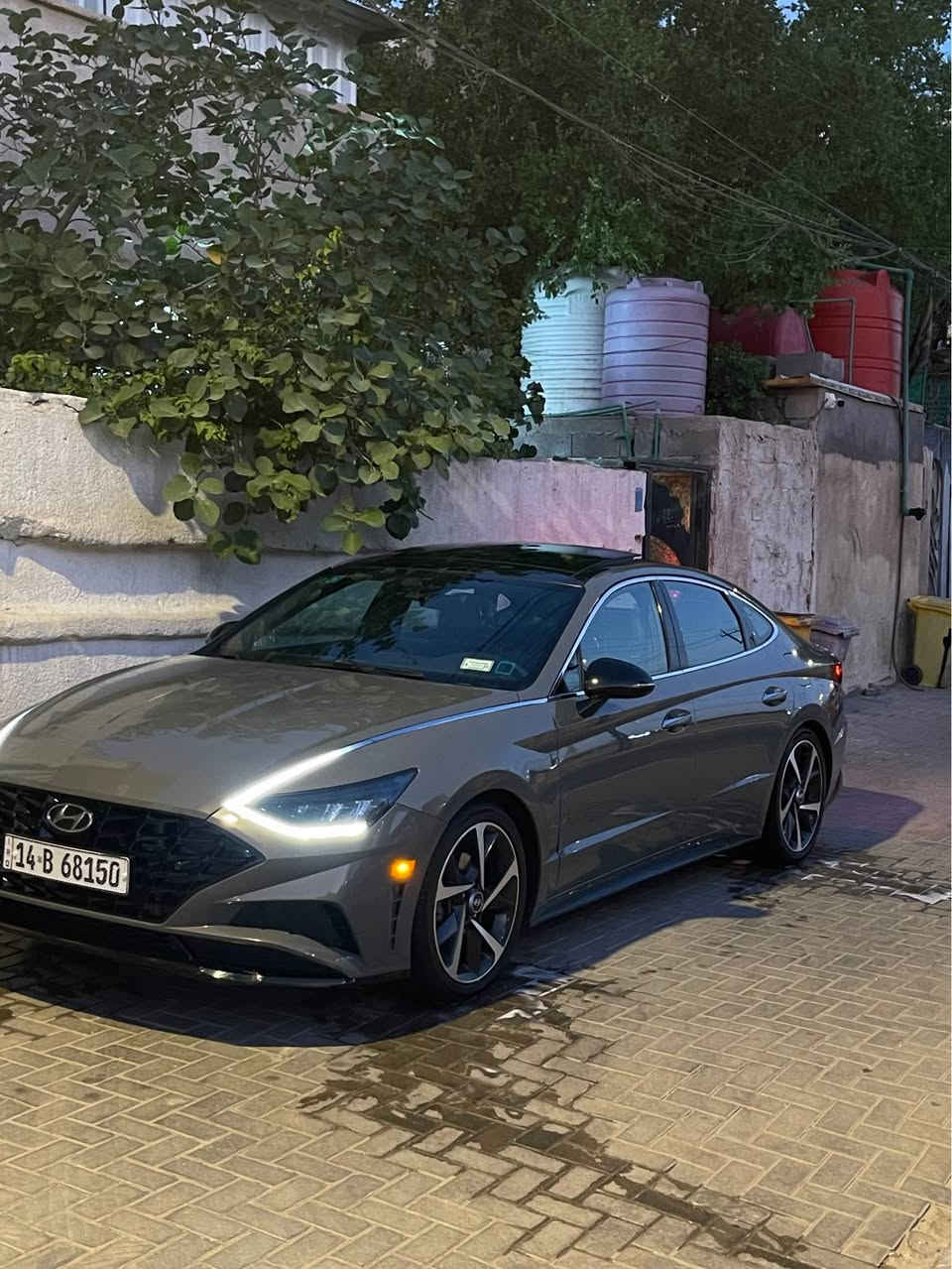 سلام عليكم سوناتا 2023 وراد امريكي حادثه خفيف كلش
جاملغ بارد وبنيد مبدل اصلي نفس الون بدون ايرباك بدون دواخل كلش ماشيه 62 الف جاهزه كلش السياره فول مواصفات السياره مكينه 1600 تيربو رقم بصره حره 
(مكلف بالنشر 📍)*********** السعر 177 وبيه مجال قليل البصرة, العراق
