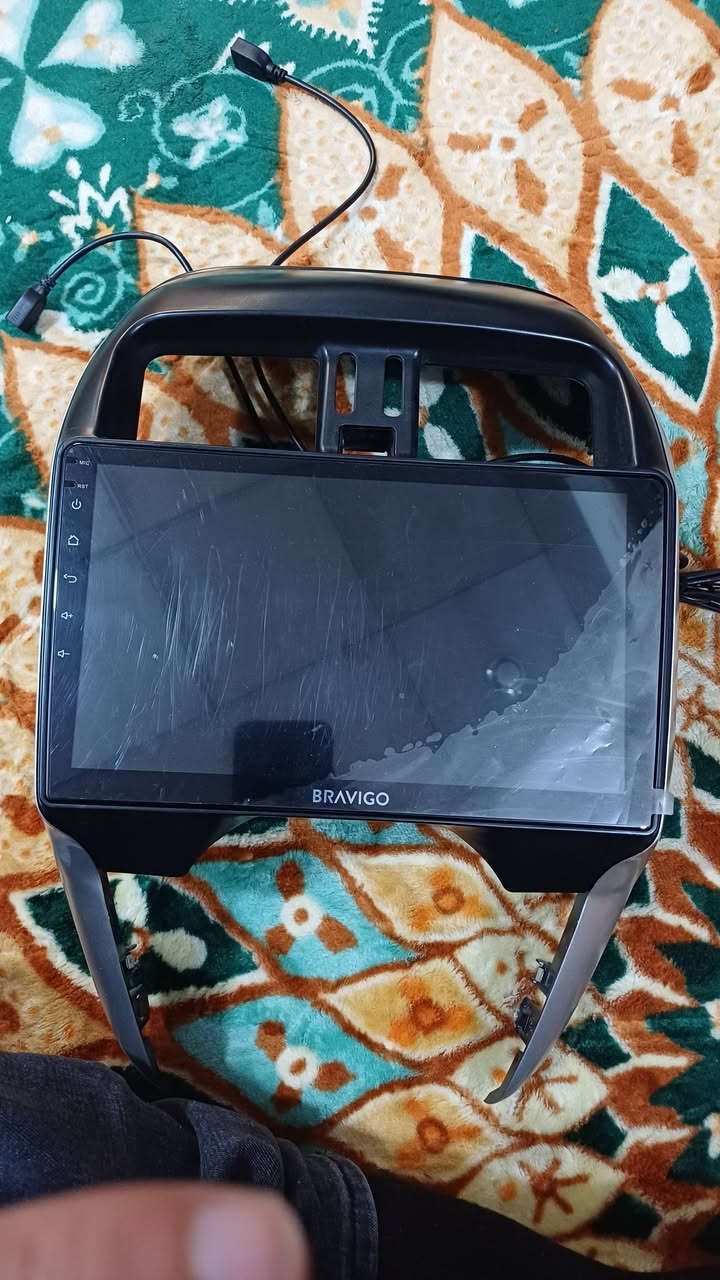 السلام عليكم
شاشه برافيكو 10 انج اصلي مال نيسان سني

*********** النجف
