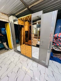 للبيع • غرفة نوم • نقل وشد مجاني