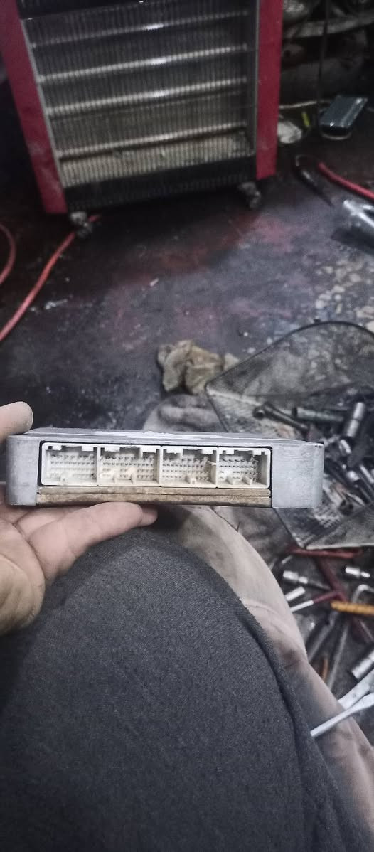 السلام عليكم عقول كورله بيكاجوفيشه زغيره وجبيره ثنين اي واحدتريده عله الشغل البيع العناون بغدادالكريعات ***********
