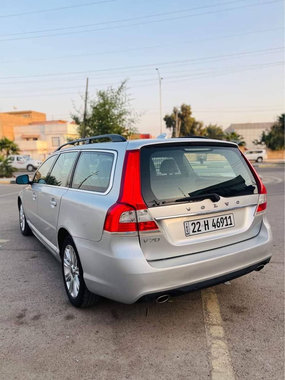 فالفو 2016
سيارة مكفولة من الصبغ

وميكنة وكير مكفوله

بس افلنجة وحدة عوزه

بيع للحاجة ما بيه اي شي
مكانه بصرة ابسمي 

***********
