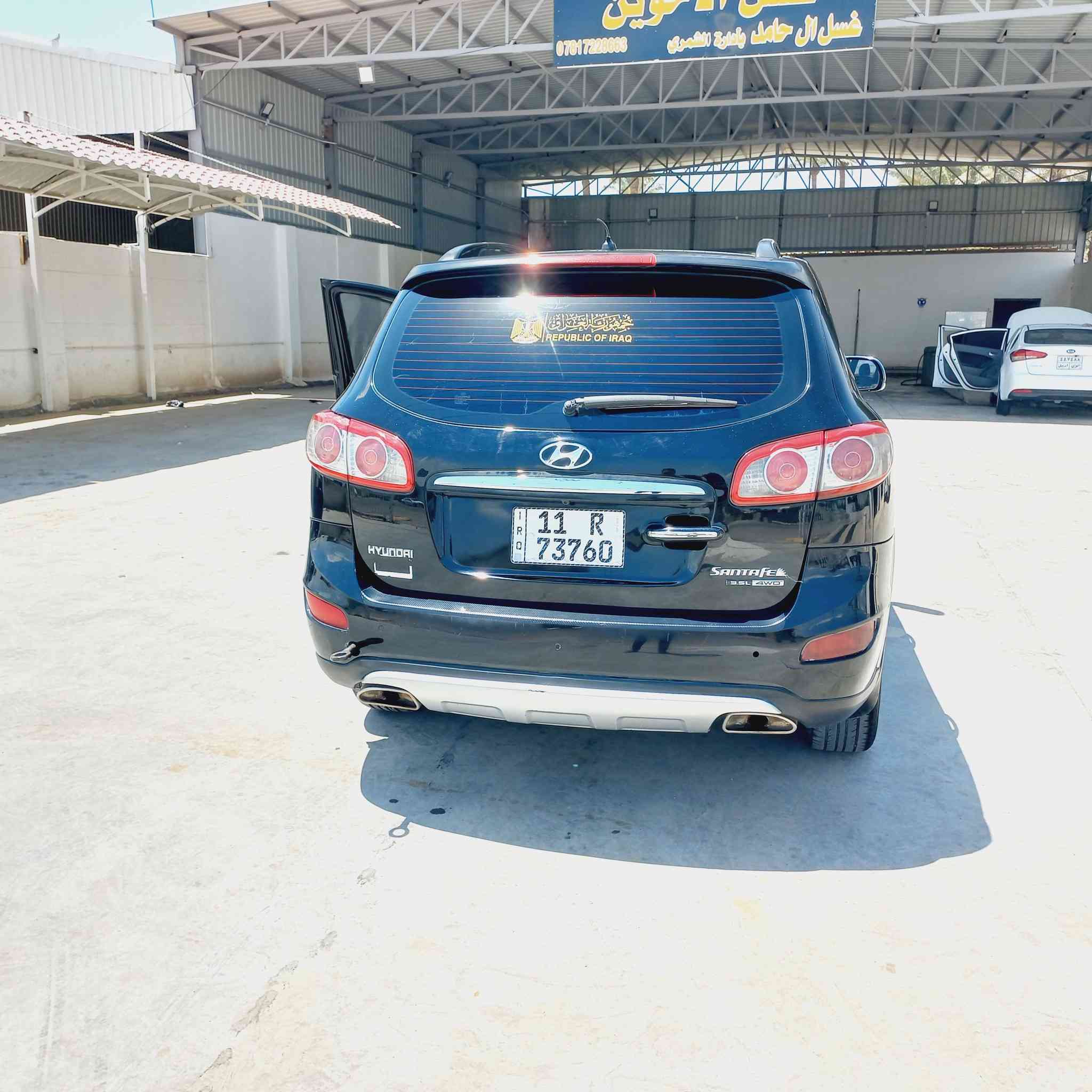 سنتافيا خليجي موديل ٢٠١٢ محرك ٦ سلندر 
فتحة سقف ٧ راكب  ٣ قطع تبريد 
بيهه شخط ومرشوش فقط بدون حادث بدون فتح 
السعر ١٢٢ وبي مجال للشراي المكان واسط قضاء الزبيدية *********** ***********

