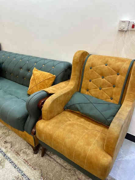 تخم تركي. نظيف مابيه اي عيب ٥٥٠ الف الإعلام قرب باب الحاره شارع مدرسة الندئ ***********
