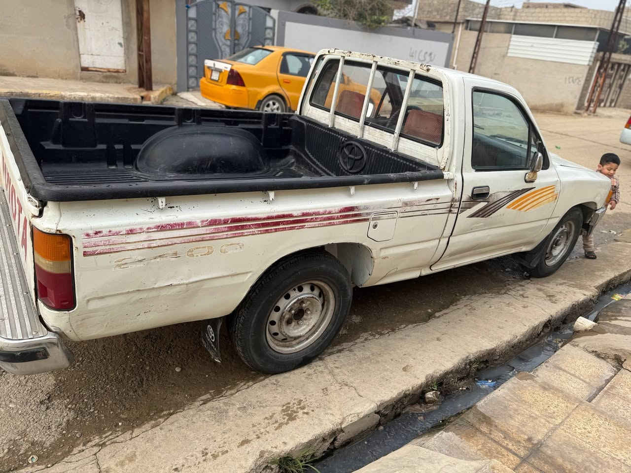 السلام عليكم
بكم تك للبيع موديل 96
كابون بانزين بي 
رقم نينوى انكليزي 
السنوية الى 2031
شرط التحويل 
السعر 60وبي مجال
للأستفسار اكثر
***********
او التواصل خاص
