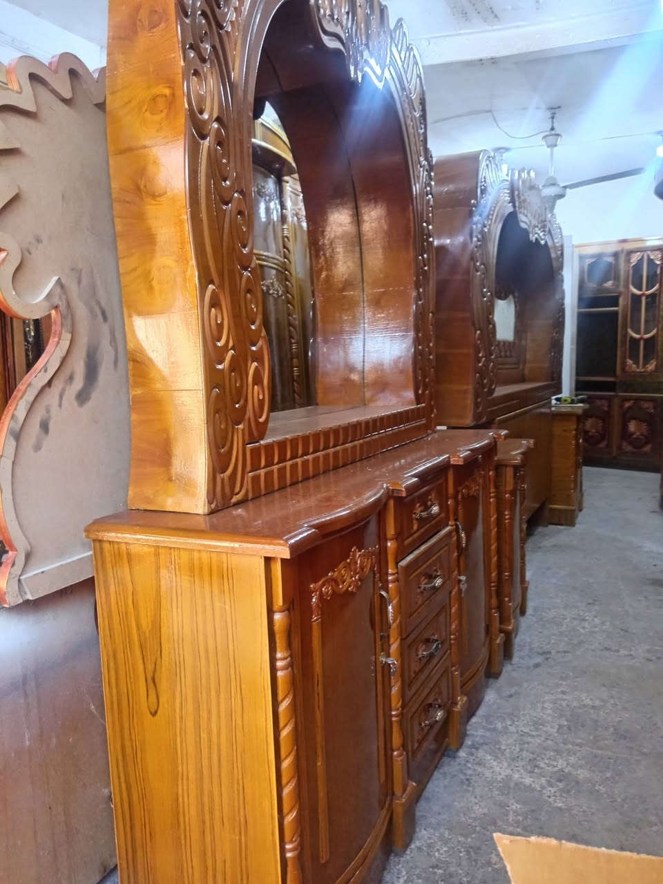 للبيع غرفه صاج ملحق تسكام ٨٥٠ الرميثه مجاور اهل الذهب *********** ابو وهاب النجار
