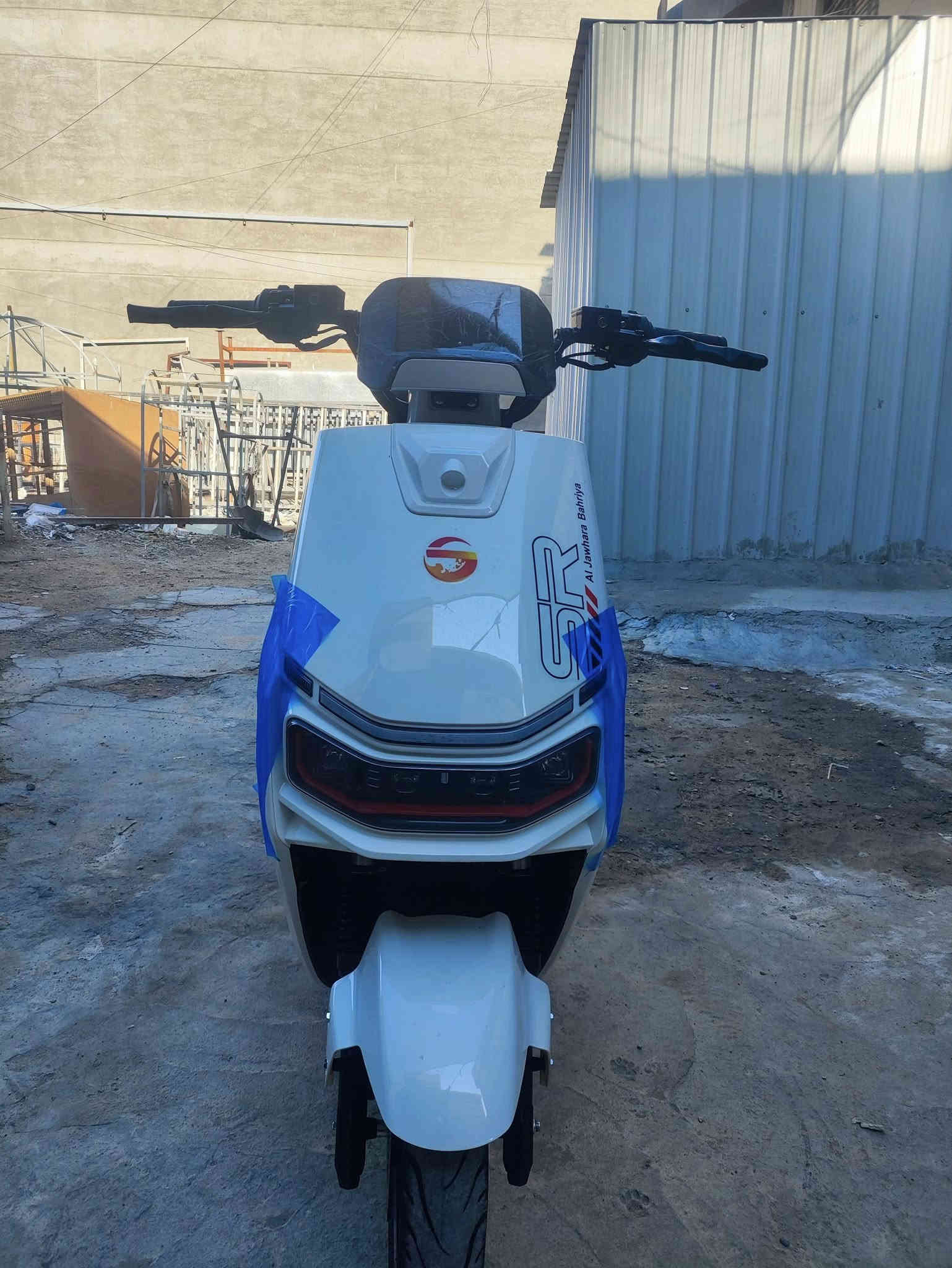 السلام عليكم درجه شحن جديد الساحه زيرو غير مستمل 0 كيلو متر شركة الجوهرة البحرية موديل 26 تصفيه مخازن *********** سعر 750 قفل  عنوان بغداد ساحة الوثبه ملف 2000 سرعه 100
