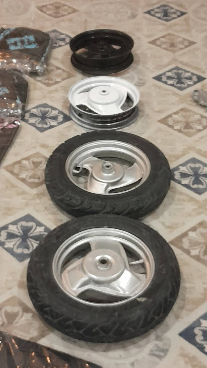 رمضان كريم
تغليف كشن ٤ ولفات الوان ونقشات كلش حلوه 
ويلات بلاد بلاد بلاد هنه وتايرات باله ٦٠
ويلات بدون تايرات وهم بلاد ٣٠
دبل بلاد ما مشدود علفحص شرط مفول ب٣٠
دغاره ***********
