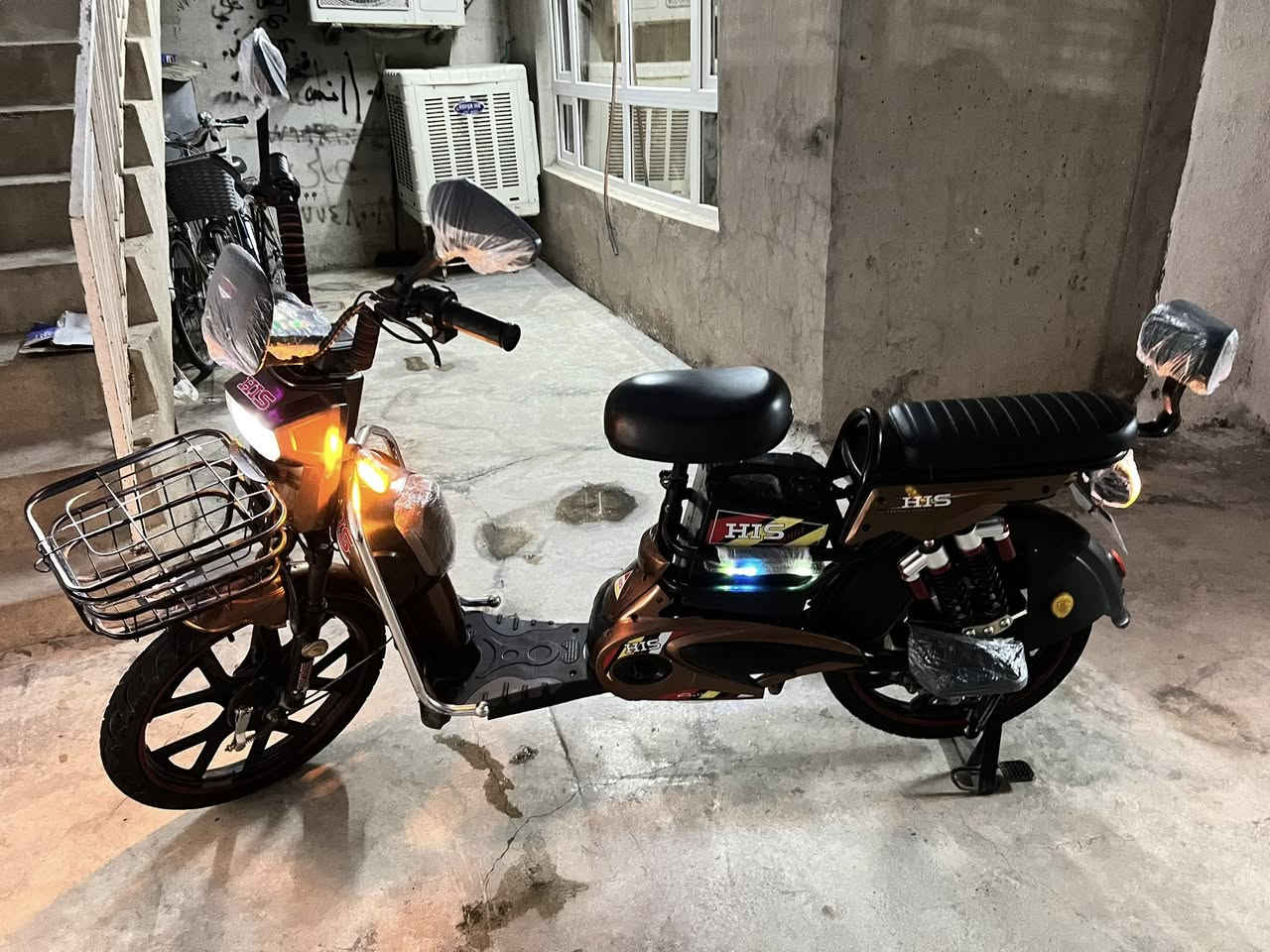 سلام  عليكم
دراجه شحن جديد كدام العين نظيف  احسن نوعيه HIS بطارية 5 اكبار سرعة 99 شاشه اي عطل يبين 60V  و1500W  ابو كارت موديل 2025  بطارية شرط كارت2 سويج2 بصمه2  حساس هم بي من تسوك اترك إيدك هو يدوس فول مواصفات بلوتوث بي صوت عالي جدا سعر420بي مجال مكان كركوك شارع القدس رقم الهاتف ***********
