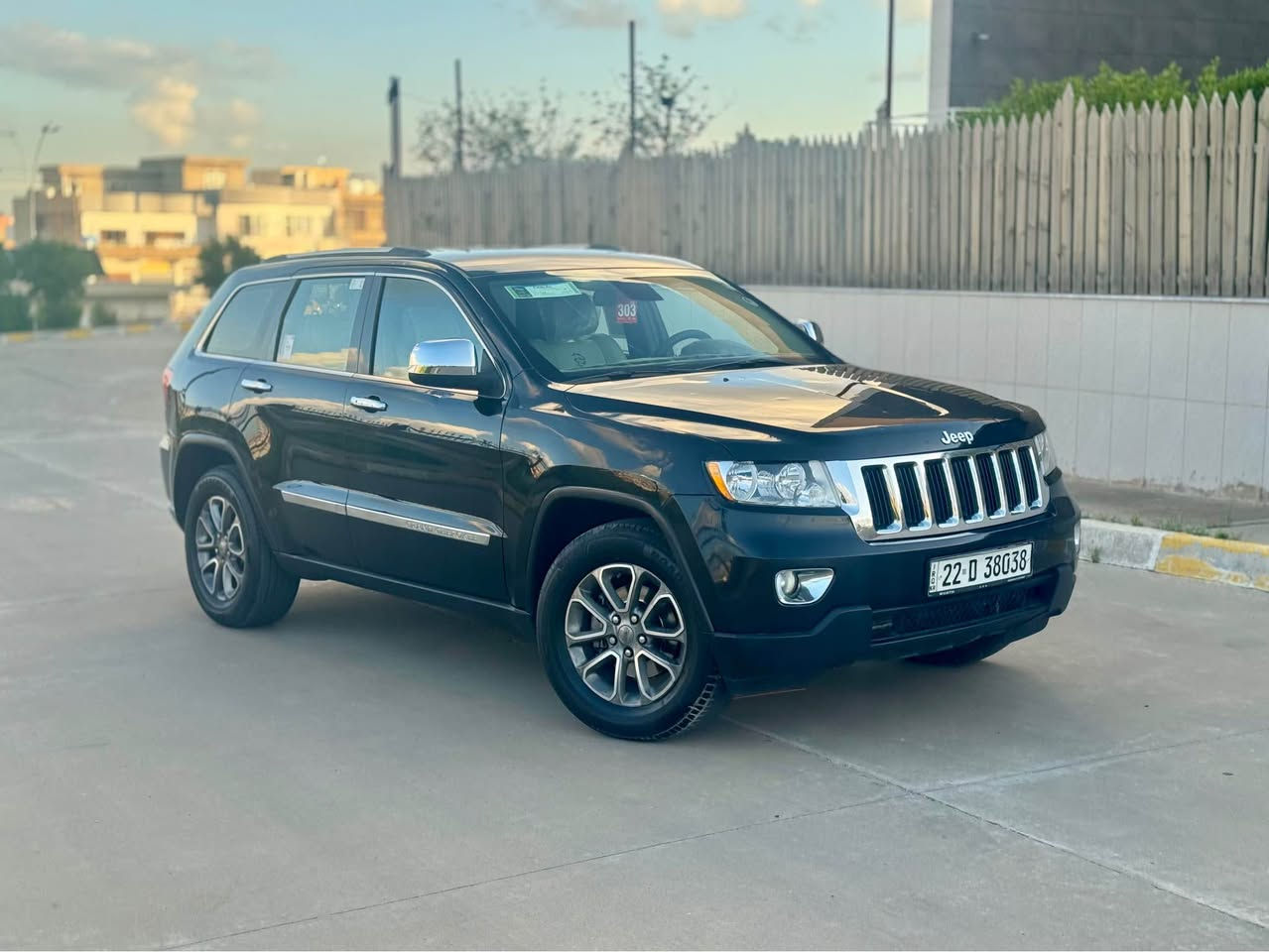 جيب لاريدو موديل ٢٠١١ 

سعرااا ١٣٧ و مجال قليل 

مكااااان كركوك اسكاان

سيارة بي جاملغ امامي صبغ بدون دواخل بدون ايرباك 
مواصفات فول بس بدون فتحة يعني كير اوتو و عادي 
حساسات خلفي و شاشة و كاميرة و تبريد مركزي 
كشنات جلد و كشنات كهرباي و  فوليوم  
كير و محرك بشرط بدون صوت و بخار و صرف 
سنوية و هزة و ژينكة كلهم جديد بشرط وكالة و تحويل 

***********  اسياسيل 
*********** كورةك كركوك, العراق
