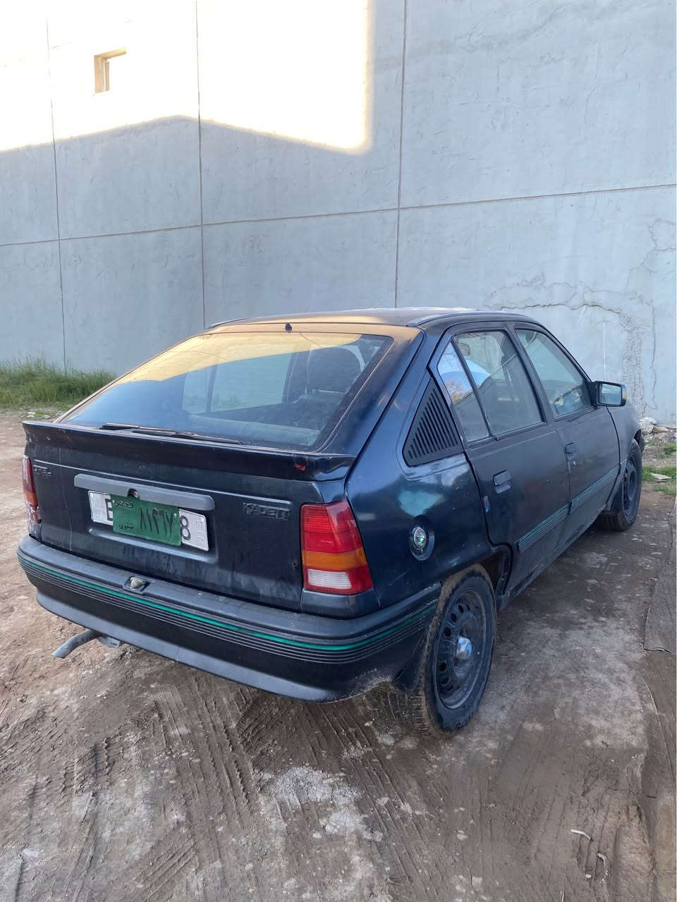 سلام عليكم البيع كير ومحرك 16 باور شرط تاير جديد سيارة نضيفة شرط التحويل السعر 14 وبيها مجال *********** موصل, نينوى
