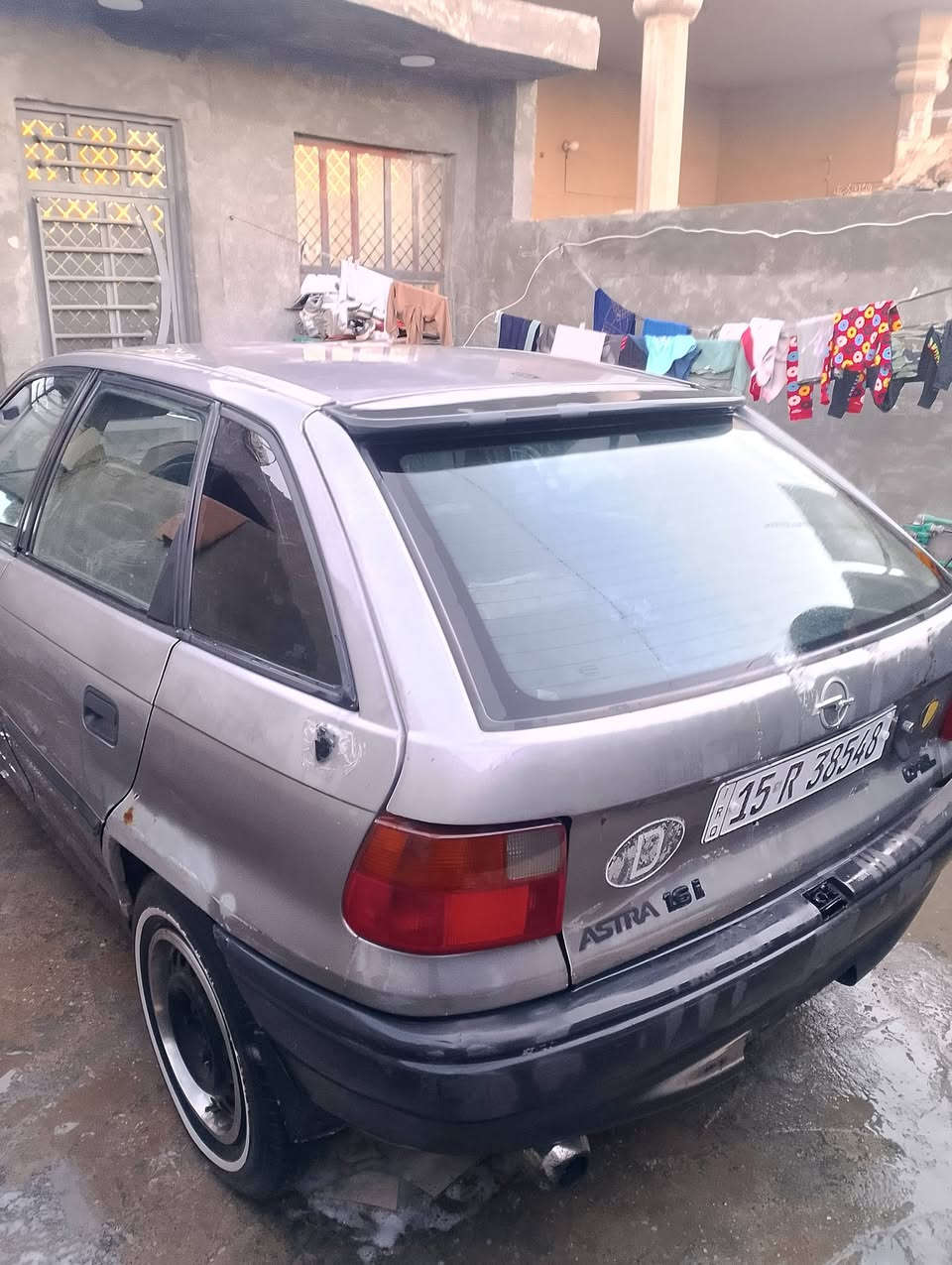 سلام عليكم اوبل استره موديل 92 رقم انبار دولي الجديد هزة جديده وسنويه جديده بسمي حداديه جديده تخم تاير جديد سياره جاهزة غرفة نضيفه مكاني بغداد سعر 30 وبيه مجال للاستفسار ***********
