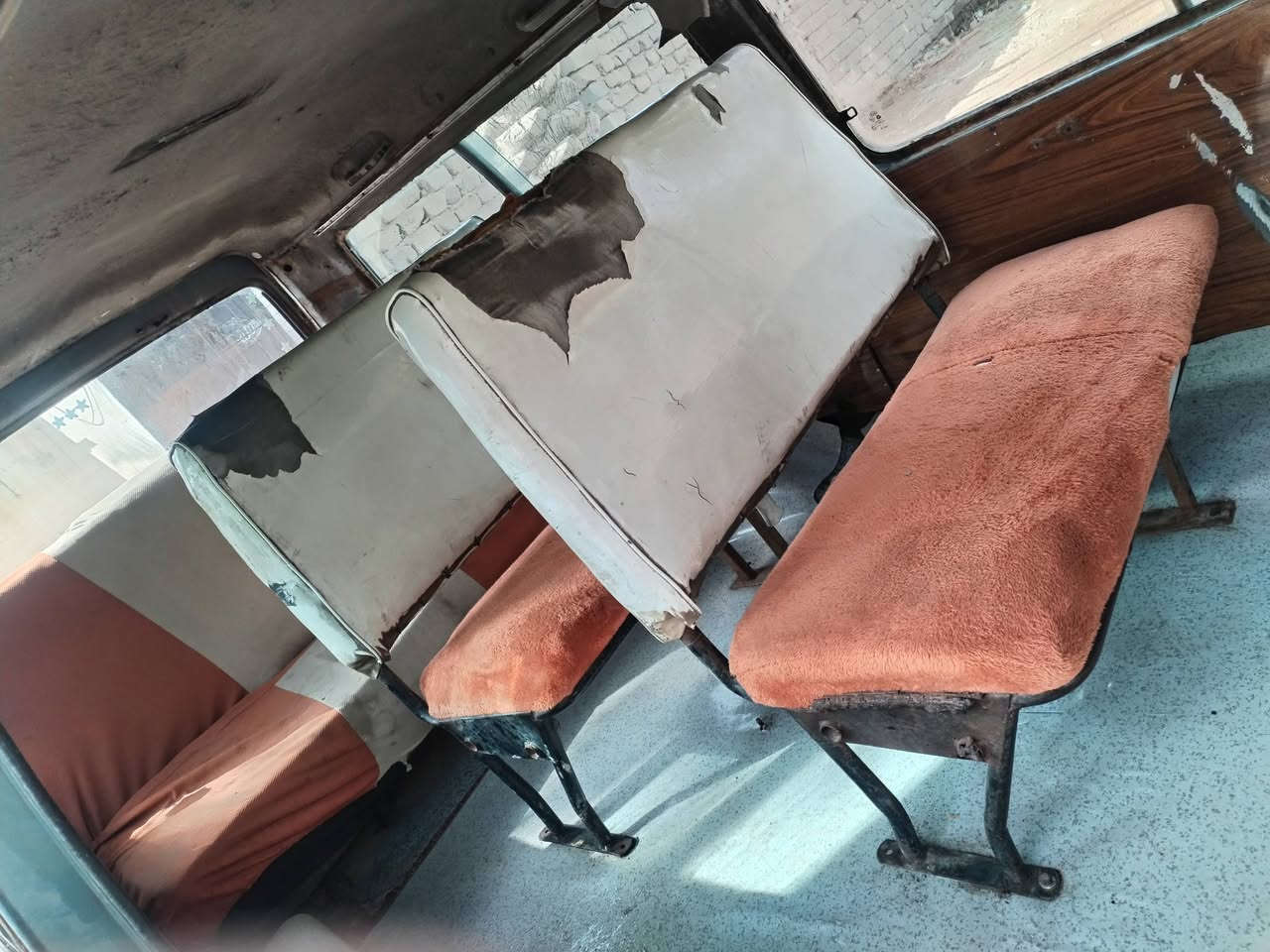 سلام عليكم
كيه بسته مديل٩٣سياره حلوه كير ومكينه وكسن جديد 
شواصي مكفوله سياره بسمي  سعر ١٩وبيه مجال حك جيه 
مكاني ناصريه مركز أنه مكلف بل نشر لا تراسل ما ارد 
وهاذ رقم راعيه تصل وتتدل رقم ***********وهاذ رقم ثاني
*********** وإذ اكو مراوس ٧راكب مديل قديم ماكو شكال
