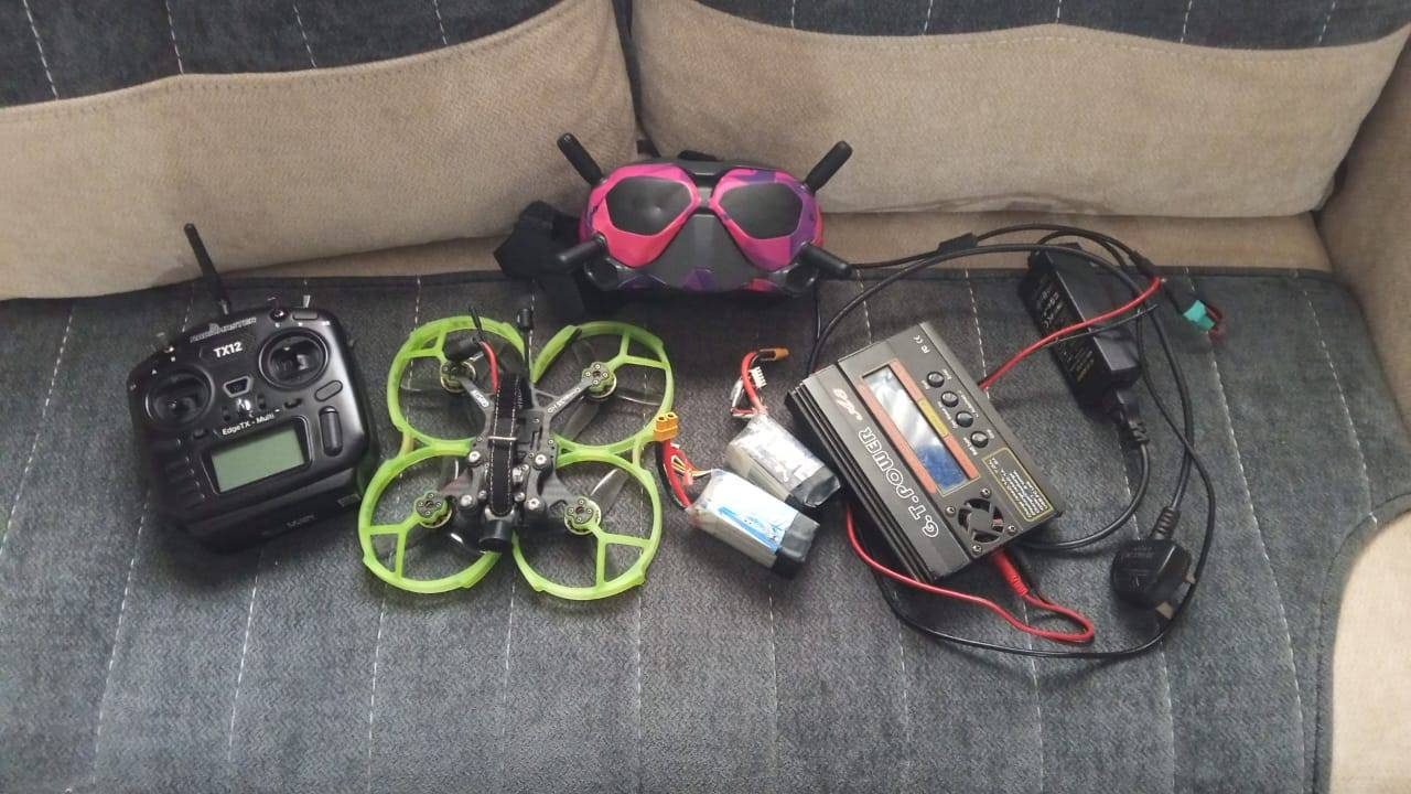 للبيع مليون و 350 الف للتواصل *********** يوجد واتس اب
