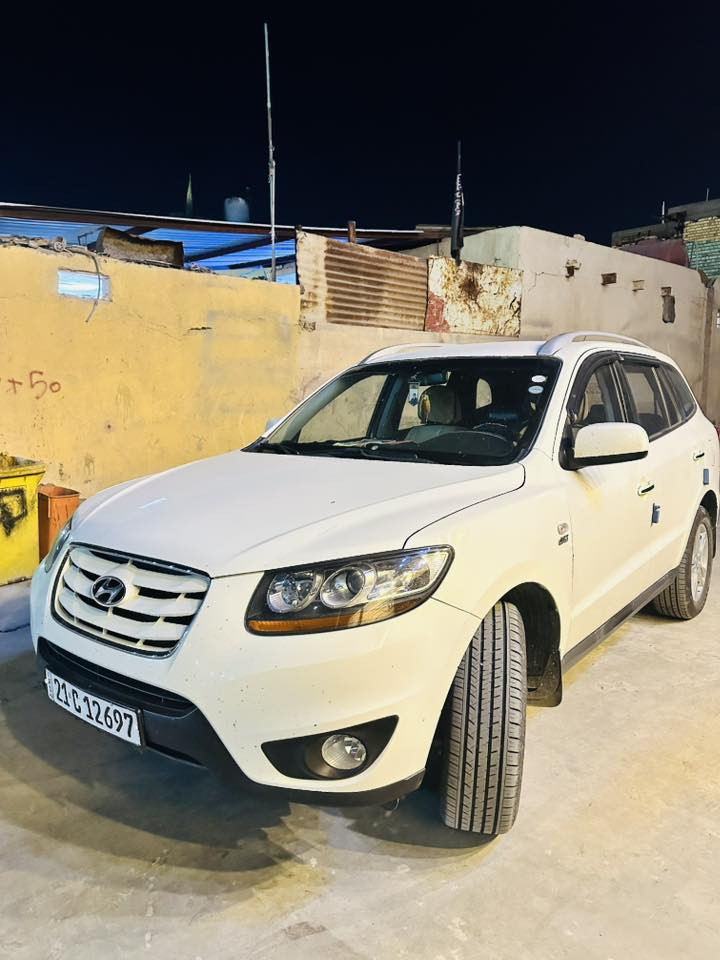 سلام عليكم سنتافي للبيع
موديل 2011
سياره جديده جاهزه 
كاز كاز
سياره متومه وكامله 
باقي التفاصيل اتصل وتدلل
***********
