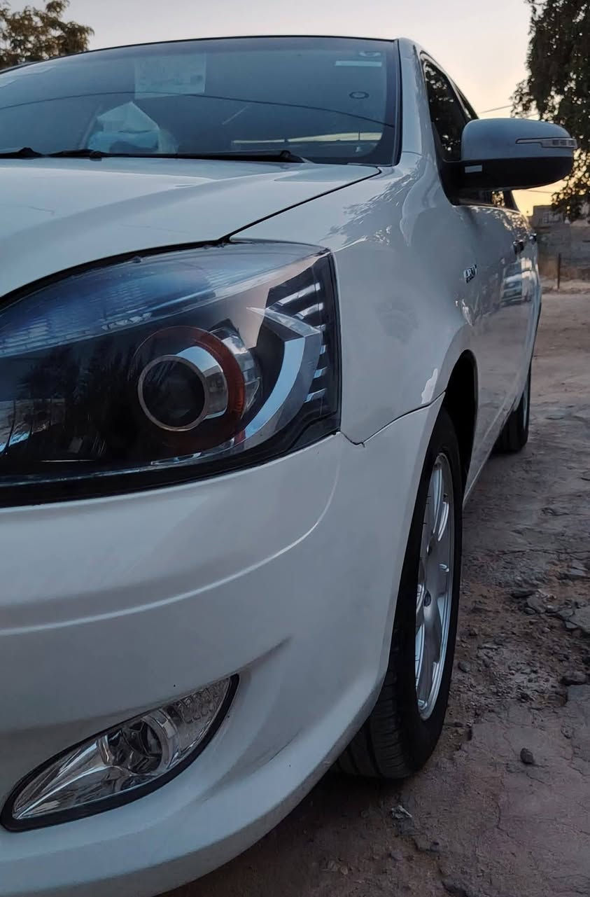 جيلي موبل 12 كير عادي 
كفاله عامه سياره 
رقم بغداد دولي هزه جديده تخم تاير حداديه 
تبريد كير كله مكفول بيه بدايت لاستيك 
صفاح موس كهربائيات كله شغاله دواخل شاشه كاعيه جلد دوشمه مكان سياره كربلاء سعرر 63 وبيه مجال حك فقط ما يعجبك منشور اعبرر 
رقم الهاتف ***********
