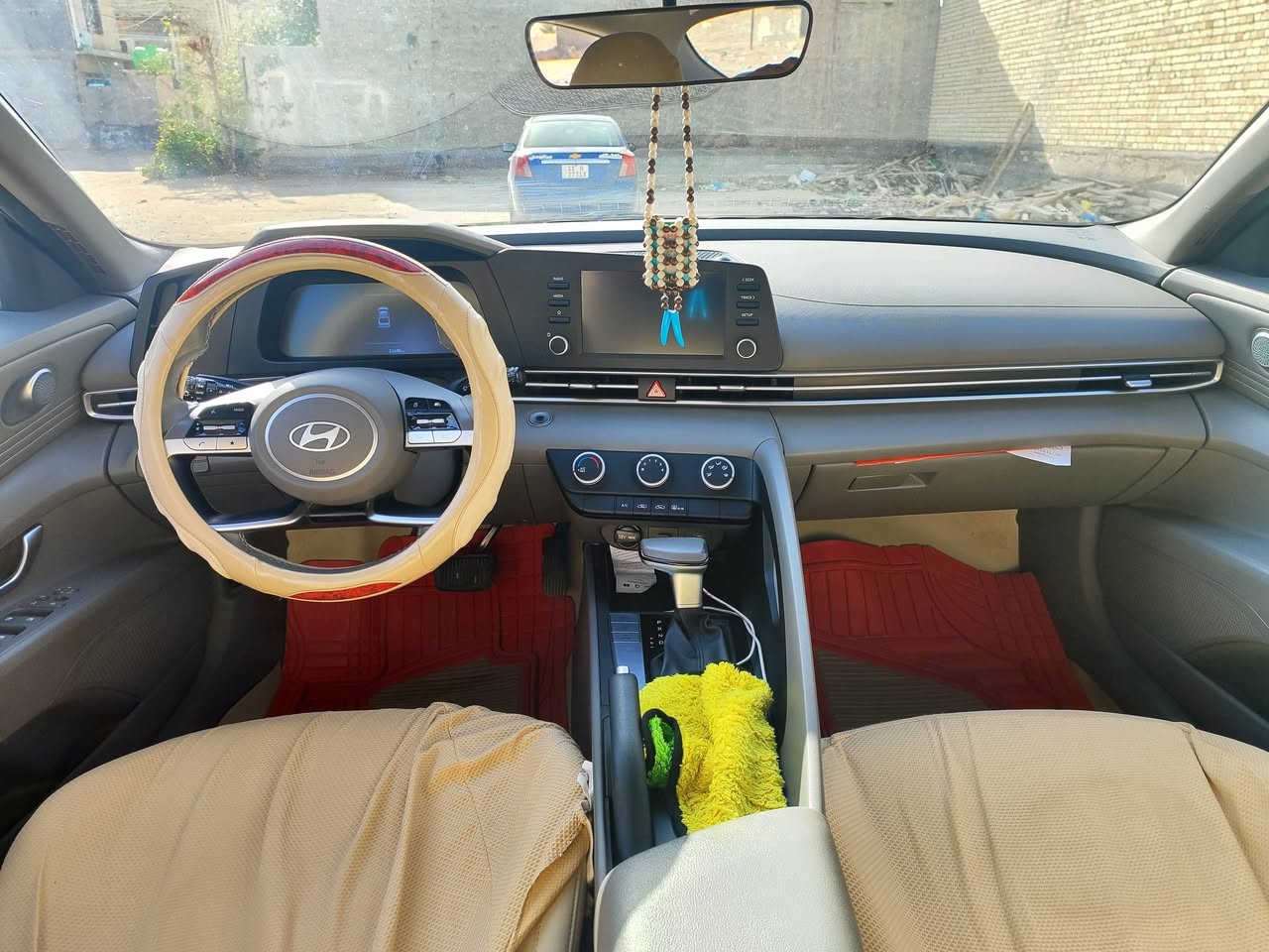 النترا خليجي موديل 2025 محرك 2000دوش السيارة كورية مو تجميع صيني
كفالة عامة ماشية 23الف
المواصفات
مري شفط 
فتحة سقف
ثلاث انضمة قيادة وي كل نضام تتغير العدادات 
العدادات شاشة ديجيتال
كشنات مخمل اوف وايت
شحن واير ليس
تشغيل عن بعد 
وباقي المواصفات معروفة
السيارة بعدها بإحالة الشركة قبل 3اشهر نازلة للشارع
السعر 200
مكان السيارة كربلاء
***********
***********
