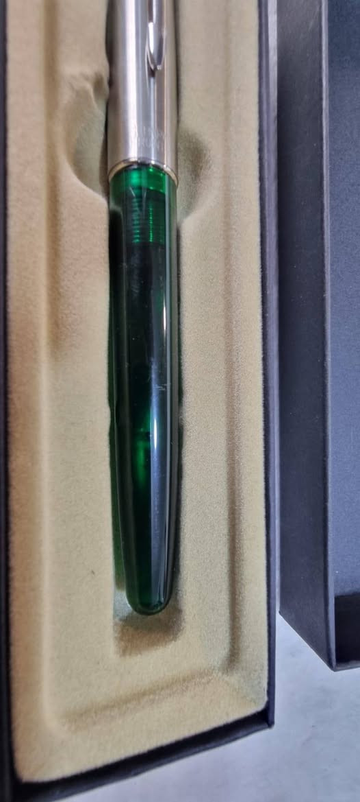 السلام عليكم قلم حبر جديد ابد ما مستخدم  سعر  65 الف


**إذا كنت صاحب هذا الإعلان وتريد حذفه لأي سبب، رجاءا أرسل رسالة إلى الدعم الفني**