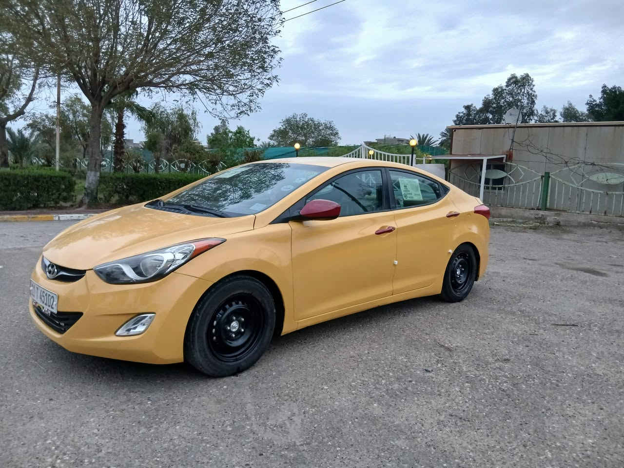 سلام عليكم مرخصة الادمن المحترم النترا وارد امريكي موديل ٢٠١٣  بيها قطعتين تبديل بدون داخل  باقي سياره ليبل واحد 
صبغه أولى سياره. ممعيوده صبغها 
كير مكينه خير من الله  
مكينه ١٨٠٠ دوش
تبريد شغال 
صدر مكفول 
داخل لونين 
تخم تاير جديد 
السعر ٩٣ وبيها مجال كلش قليل
 عنواني بغداد البياع مدينه الذرى  
***********
