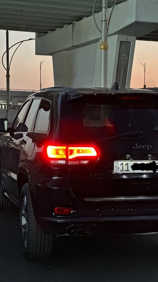 سلام عليكم 
جيب مديل 2020 ليمتد اكس اعلى فئة بلجيب 
سياره فول مواصفات ام رادار معروفه مواصفاته اعلى شي 
بصمه 
بنوراما 
رادار امامي خلفي جانبي 
مرايه هيتر 
انضمه قياده 
اتو هولد 
شفتات ستيرن 
تو ويل السياره 
جكات 
لايتات LED
سستم صوت 
صندوق كهرباء
حساس امامي خلفي
حساس خروج مسار
وبعد بيه هواي مواصفات
ماشيه ٦٤ميل 
 سياره بيه حادث من امريكا دعاميه وجاملغ 
وهنا صار بيه قطع صبغ ابيع صبغ عام 
سياره بغداد باسمي كامل هزه وسنويه 
رايده ب١٧٧وبيه مجال حك جيه مكاني زيونه 
رقم تليفون ‭***********‬
