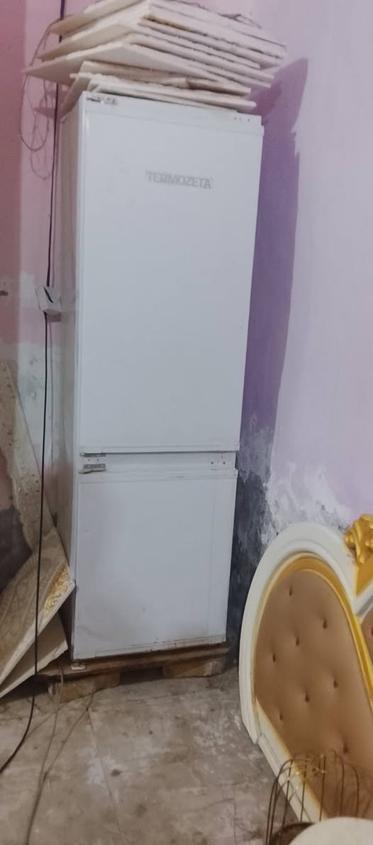 ثلاجه بابين للييع نضيفه تجي تفحص سعر 125وبيه مجال لشراي


**إذا كنت صاحب هذا الإعلان وتريد حذفه لأي سبب، رجاءا أرسل رسالة إلى الدعم الفني**
