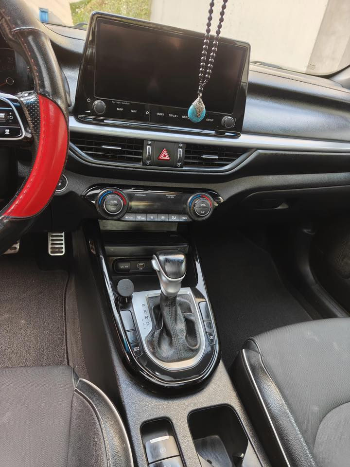 السلام عليكم
فورتي جيتي لاين 2022 وارد أمريكي

محرك 2000 دوش 

ماشيه 107 ألف 

حادثه بسيط مصلح بارد كصة بنيد حسب ما موجود بالصور

كير محرك شواصي مكفوله وأي قطعة ما مبدل بيها

بارد قليل جاملق الخلفي بجهة السائق  

رقم بغداد بأسمي 

عنوان السياره بغداد 

السعر 165 ورقه بيه مجال 

للاستفسار الاتصال

***********
