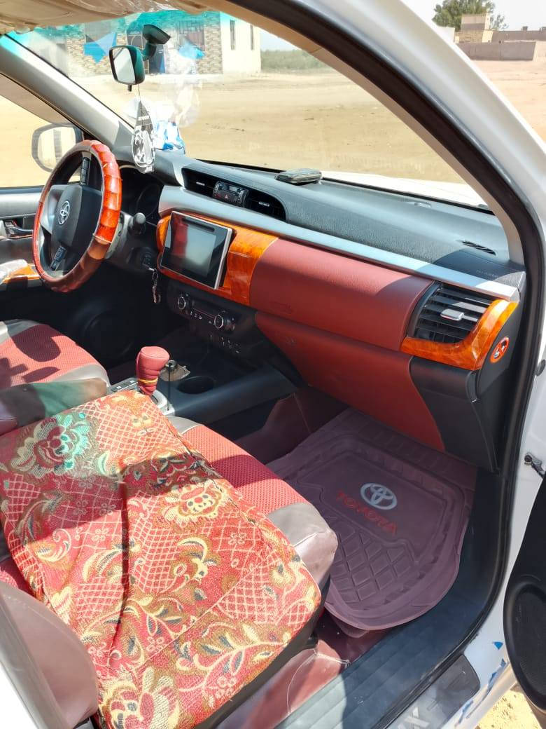 سلام عليكم للبيع هايلوكس 2019 اوتوماتيك فول مواصفات تبريد قطعتين دواخل صاج تحكم ستيرن رقم ذي قار دولي بسمي سياره مكفوله كفاله عامه ماشيه 165
تخم تاير جديد حداديه جديده اي ستفسار تصل وبل خدمه مكاني ذي قار 
***********
