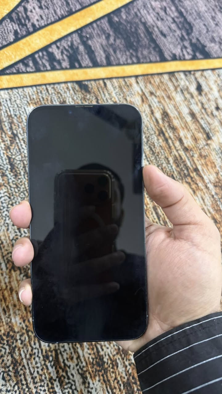 سلام عليكم ايفون ١٣ برو ماكس ذاكرة ٢٥٦  شخط مابي بطارية ٨٢
سعر ٦٥٠ 
مكاني بغداد / ***********
