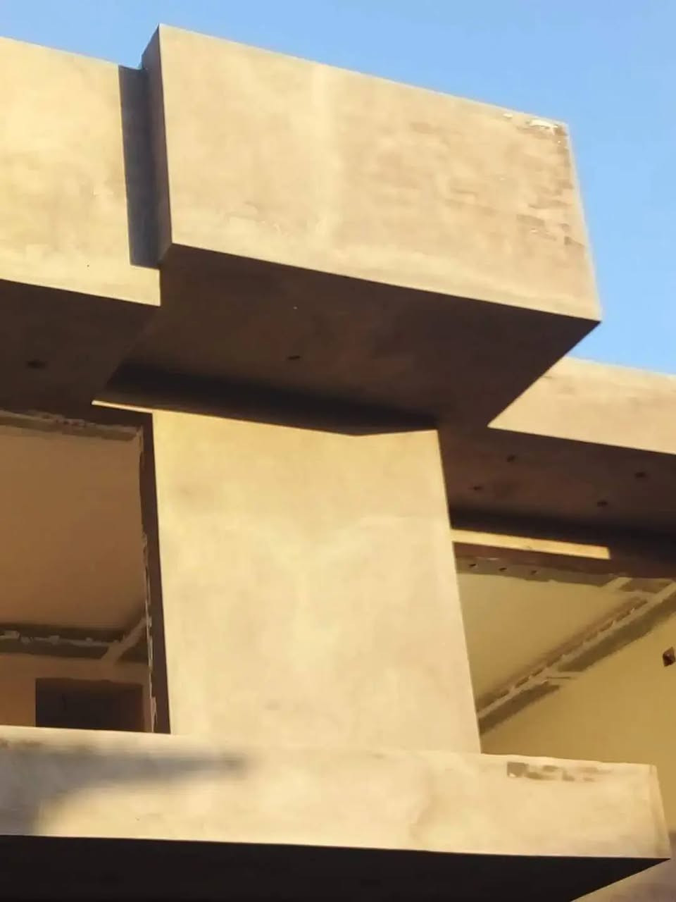 سلام عليكم🙋 خلفة سمنت وجص وبورك شغل حلوو حييل كادر كامل حالين متفرغ شعلي فقط حلة كربلة  لرقم مالتي *********** وبية وتساب
