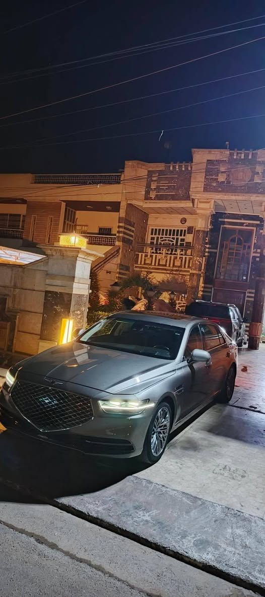 السلام عليكم سعر 330 ورقه وبيها مجال المحرك المرغوب واللون المميز
الســلام  عليـكم

🥇المـايــباخ الكــوريه للبـيع😍
تنجذب الانظار كلها عليها بالشارع🏅
GENESIS G90 2021 . اللون ذهبي شمباني
رقم بغداد الجديد تحويل ثاني يوم 
فول 1/1
الموصفات:
رادار امامي
رادار خلفي 
رادار جانبي
بصمة
فتحة سقف
4 كامرات 360 درجة جانبية وخلفية وامامية
حساسات امامي خلفي
كشنات جلد 
كشنات حضن
كشنات امامي تدفئة تبريد
كشنات خلفي تدفئة
ماوس امامي يتحكم بالشاشة بالكامل 
شاشة اعطال 
سايد بريك دكمة  
ماوس خلفي 
الدواخل كله مطعمة صاج 
سقف كنتارة بلادي 
جميع البيبان شفط 
جنطة كهرباء 
كشنات خزن ميموري كشن السائق وكشن الراكب 
تدفئة ستيرن
بردة خلفية مال الجامة الخلفية
وبردات بل أبواب الخلفية تحكم بيهم كهربائي
شاحن لاسلكي
تبريد لمس
دشبول داتاشو 
قطعتين تبريد 
مرايا تعتيم 
تدفئة مرايا جانبية
انارة داخلية متغيرة
DVDاقراص 6جنجر
اوتو هولد
GPS خرائط
5وضعيات قيادة
جميع لايتات السيارة led
تحكم ستيرن جهتين 
ستيرن كهرباء
قيادة ذاتية 
تحديد مسار
كشنات كهرباء 
ويل تو سايز
طياره ارضيه استجابة كلش قويه
وباقي الموصفات المعروفة
محرك 3300cc  توين تيربو 365 حصان 510 عزم الدوران يعني الشلعه حدث بلا حرج 
السعر 330 ورقه وبيها مجال او مراوس لكزز او لاندكروز  
السيارة استيراد شخصي اني مستوردهة على ايدي ورقمتهة
سبب البيع تغيير فقط لا أكثر 
حادثهة بنيد وحواف الجاملغات البنيد مبدل اصلي نفس اللون بس ضربته كلير كله والجاملغات معدلات ومصبوغات يعني تلث قطع صبغ 
المكان بغداد
للاستفسار:
*********** رقـم صاحب السيـارة
*********** رقـم وكيل صاحب السيـارة
