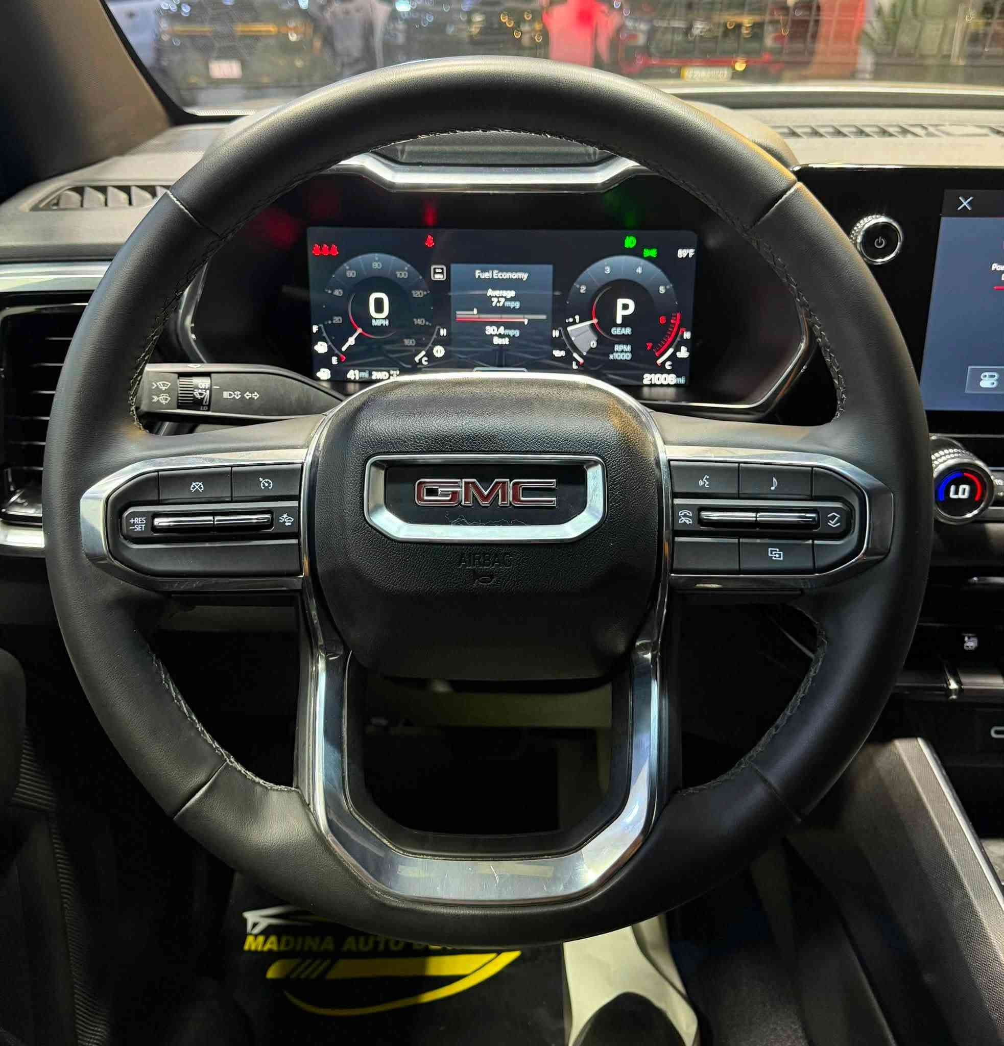 GMC Canyon
2024 Elevation 
4i - 2.7T - 4x4

بسمە و شغال
شاشە گەورە
لایت لید
بگ لایت لید
کوشینات کهرابایی
 کوشینات هیتر
سوکان هیتر
گیج الکترونی
رادار خلفی و ئمامی
ئوتو ستوب
دبل اکسل
باب طویل
بودی قصیر
ویل ٢٠

21.000 mile 
بدون صبغ
سعر 325 ورقە

معرض ( مەدینە ) اربیل شارع ١٠٠م
***********
***********
