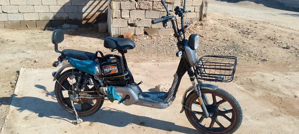 دراجه شحن للبيع مستعمله شهر ونص فقط جديد. السعر 325 …… ***********
