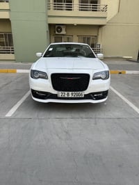 كرايسلر 300s موديل 2023 خليجي  ماشيه 48000 كيلو متر  مواصفات الs فول 1...