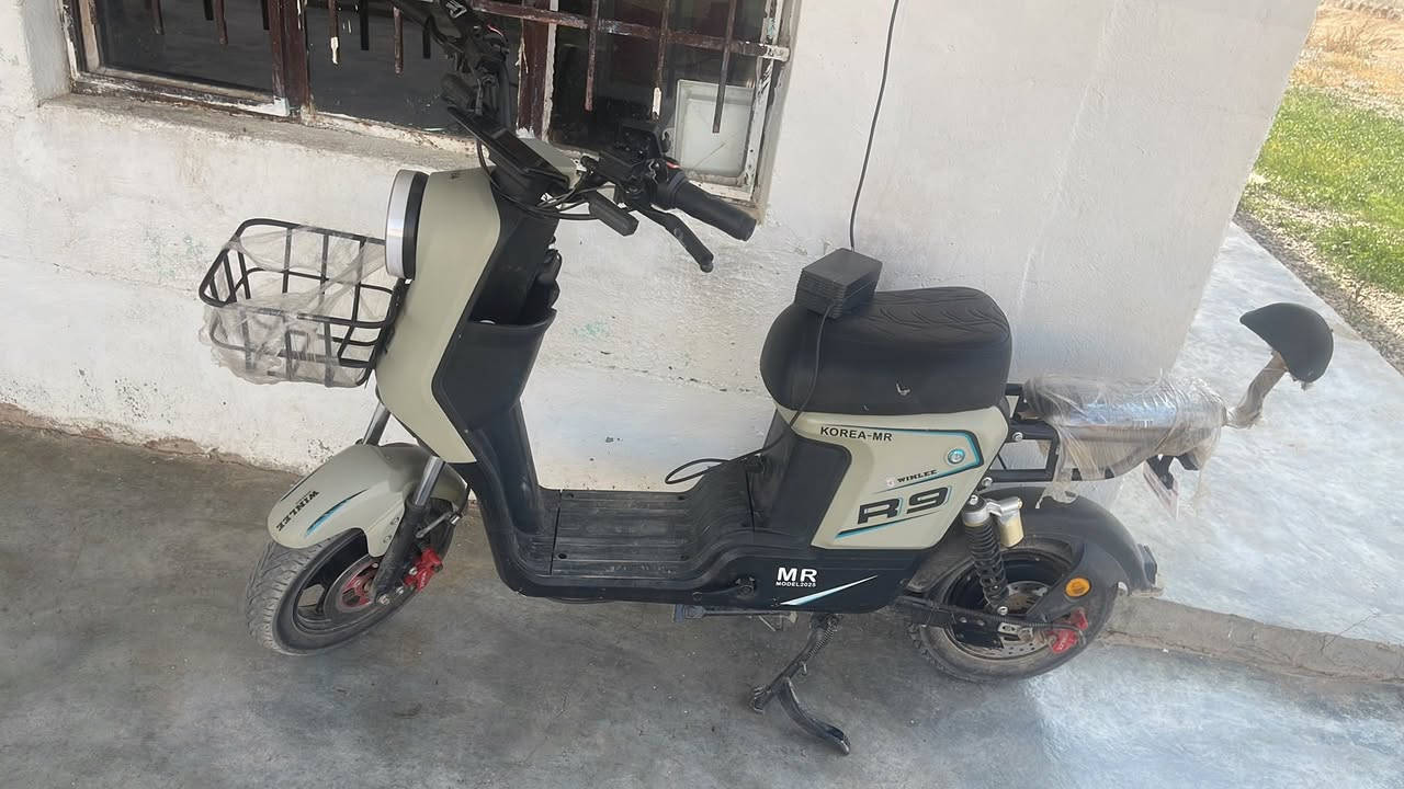 مطور شحن للبيع  R9جديد موديل 2025 السعر 450 وبي مجال للشرايه  مراسله خاص او ع رقم ***********
